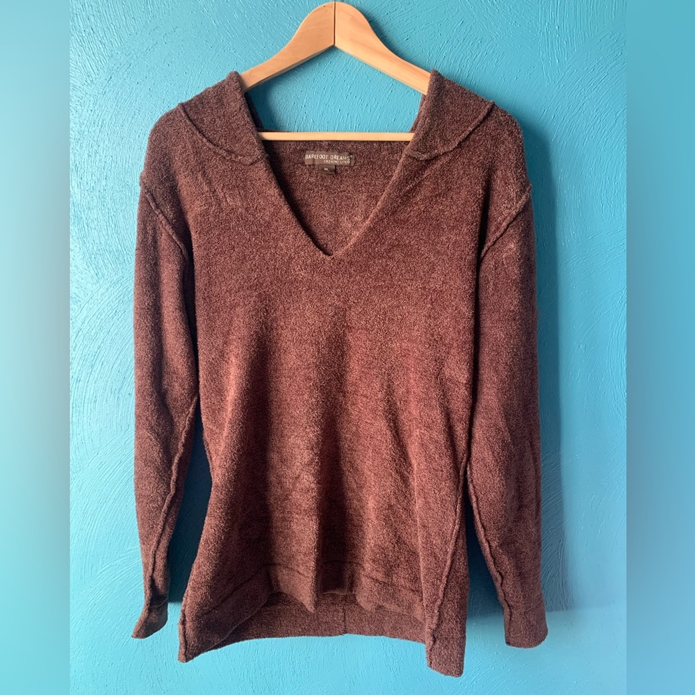 Barefoot Dreams V Neck Hoodie size XL